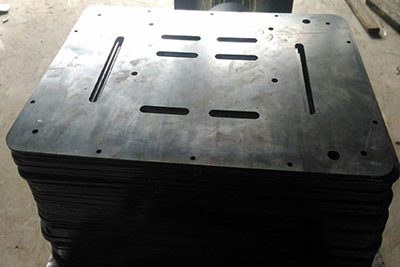 Cắt CNC chi tiết máy HT01