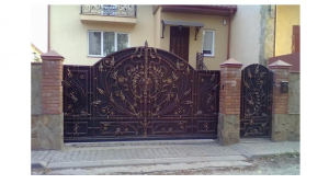 Một công trình sử dụng cổng sắt cnc