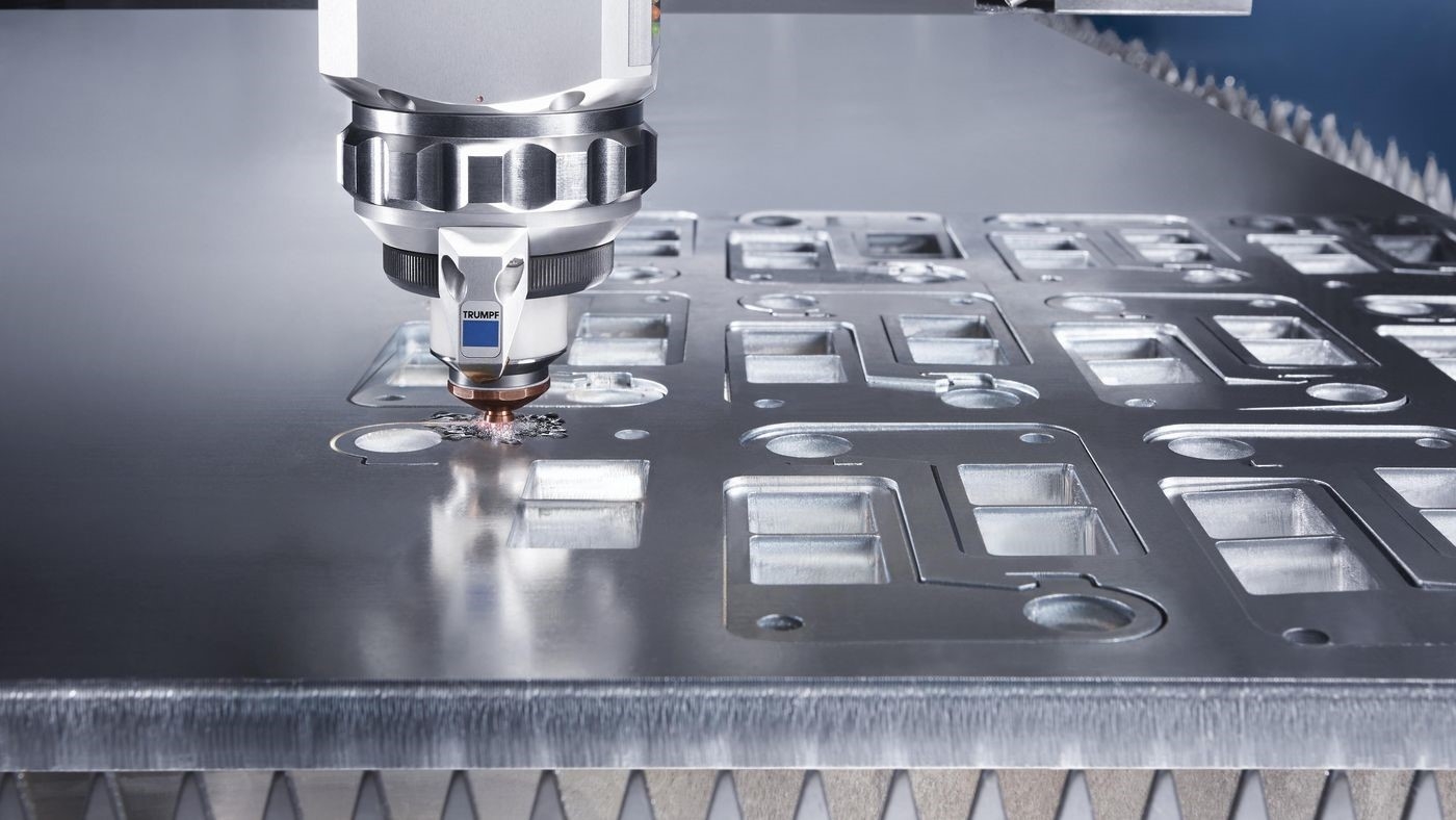 Công nghệ cắt laser theo yêu cầu hoạt động trên những chiếc máy cắt kim loại CNC bằng laser