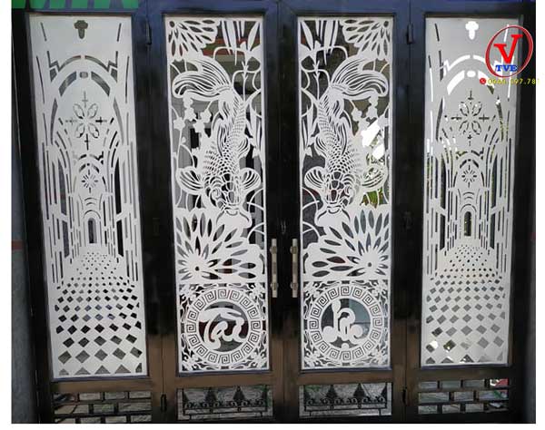 Cửa sắt 4 cánh mang nhiều phong cách trang trí khác nhau