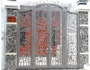 Cổng sắt 4 cánh cnc được gia công bằng máy cắt sắt tự động