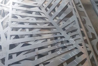 Vâch ngăn cnc dạng lá sắt